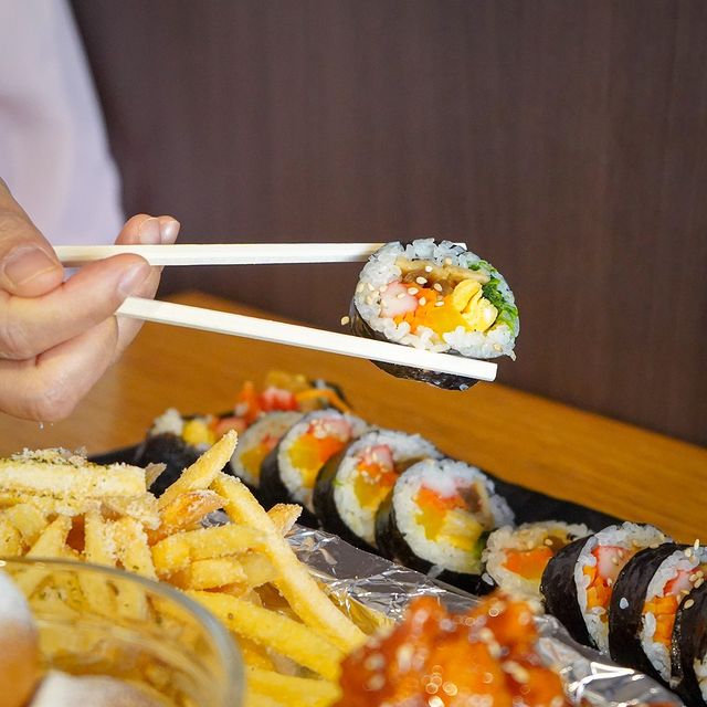 CHICKENネネチキン)